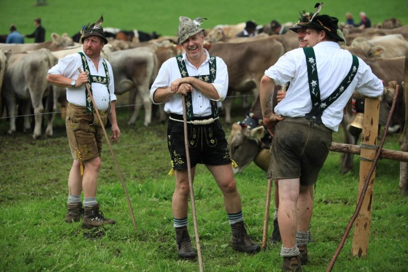 lederhosen men