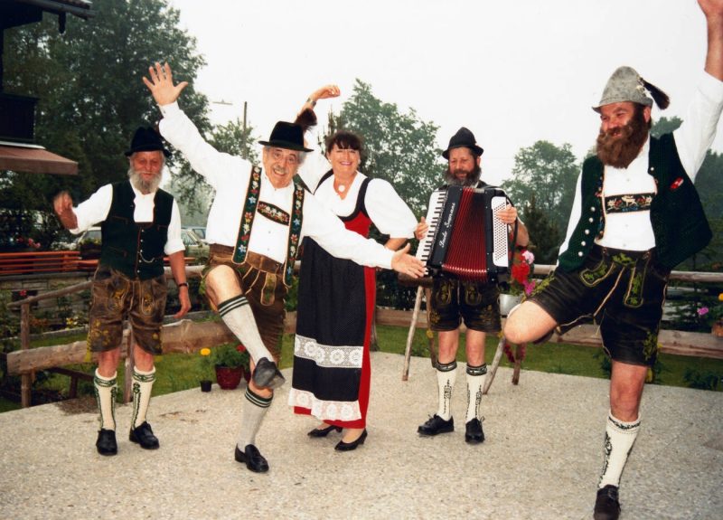 lederhosen men