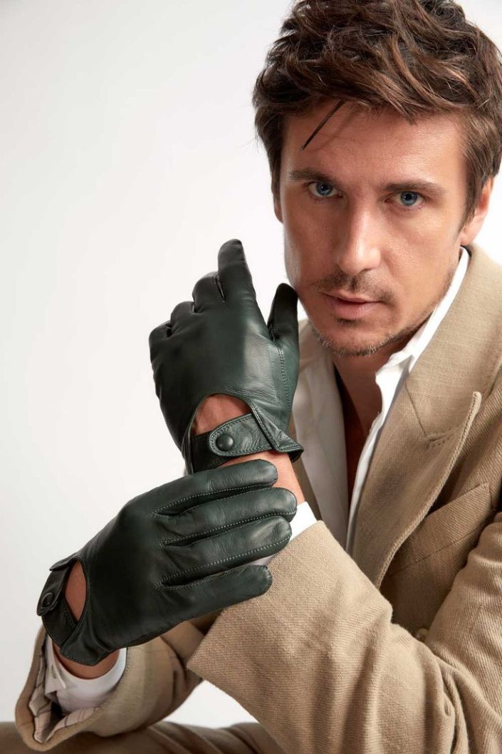 Mens Leather Gloves Stylish & Perfect Pair in Our Collection