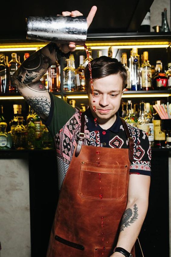 Leather Bar Aprons For Professional Restaurants and Bars